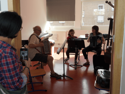 Photo d'élèves jouant de l'accordéon au Conservatoire © Ville de La Madeleine
