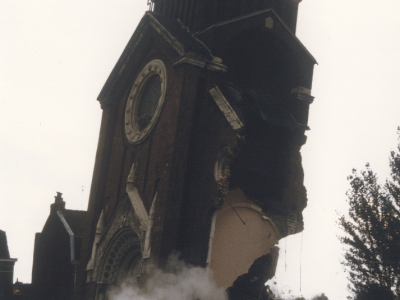 Photo de la démolition de l'ancienne église Saint-Vital en 1982 © Fonds Christian Janssens