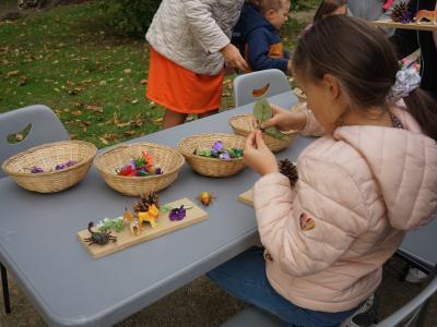 Jardins en fête : activités manuelles autour d'éléments naturels issus du Jardin de la Médiathèque municipale | © Ville de La Madeleine